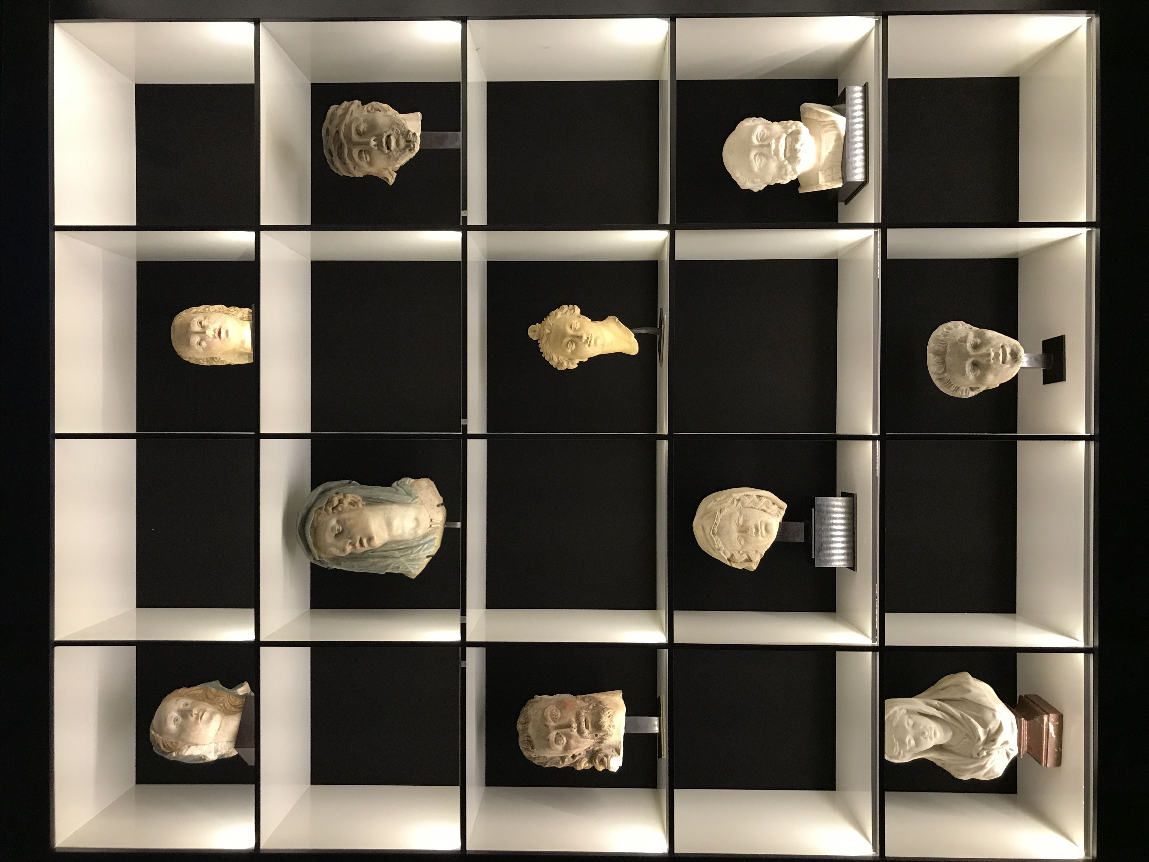 https://www.galerie-sismann.com/uploads/events/installtion_view/thumb/3834223586_thumb.jpeg